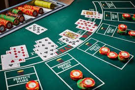 Layar live-dealer bet188 menampilkan meja blackjack dan roulette dalam aplikasi mobile